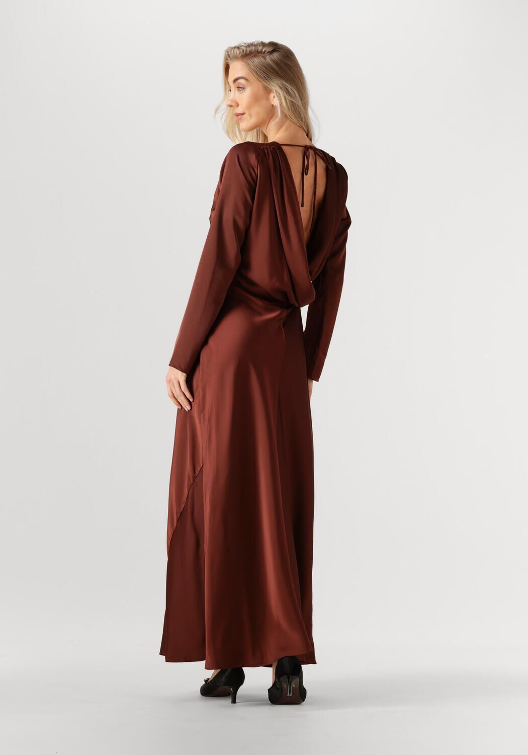 Pink Baby Aurélie open-back satin maxi dress in deep burgundy, flowing fabric with a stylish backless design.